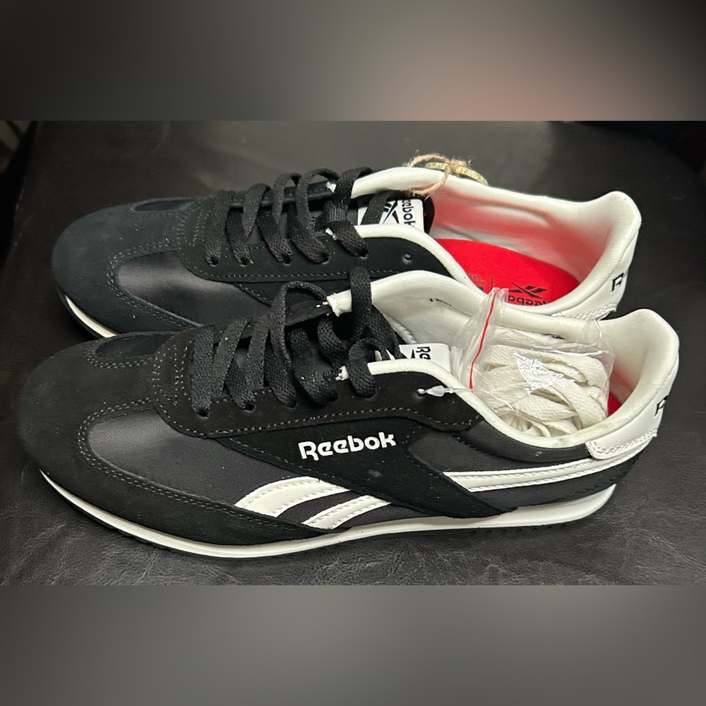 Reebok Women’s Fiori Sneakers